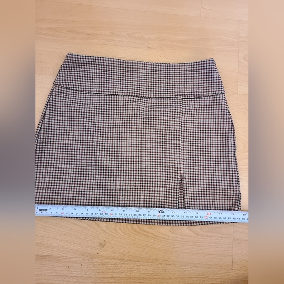 Garage Women's Brown and Tan Skirt - Picture 2 of 8